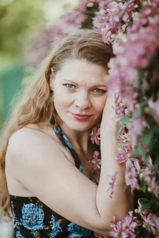 Portraits of Madlen portrait photograph #8